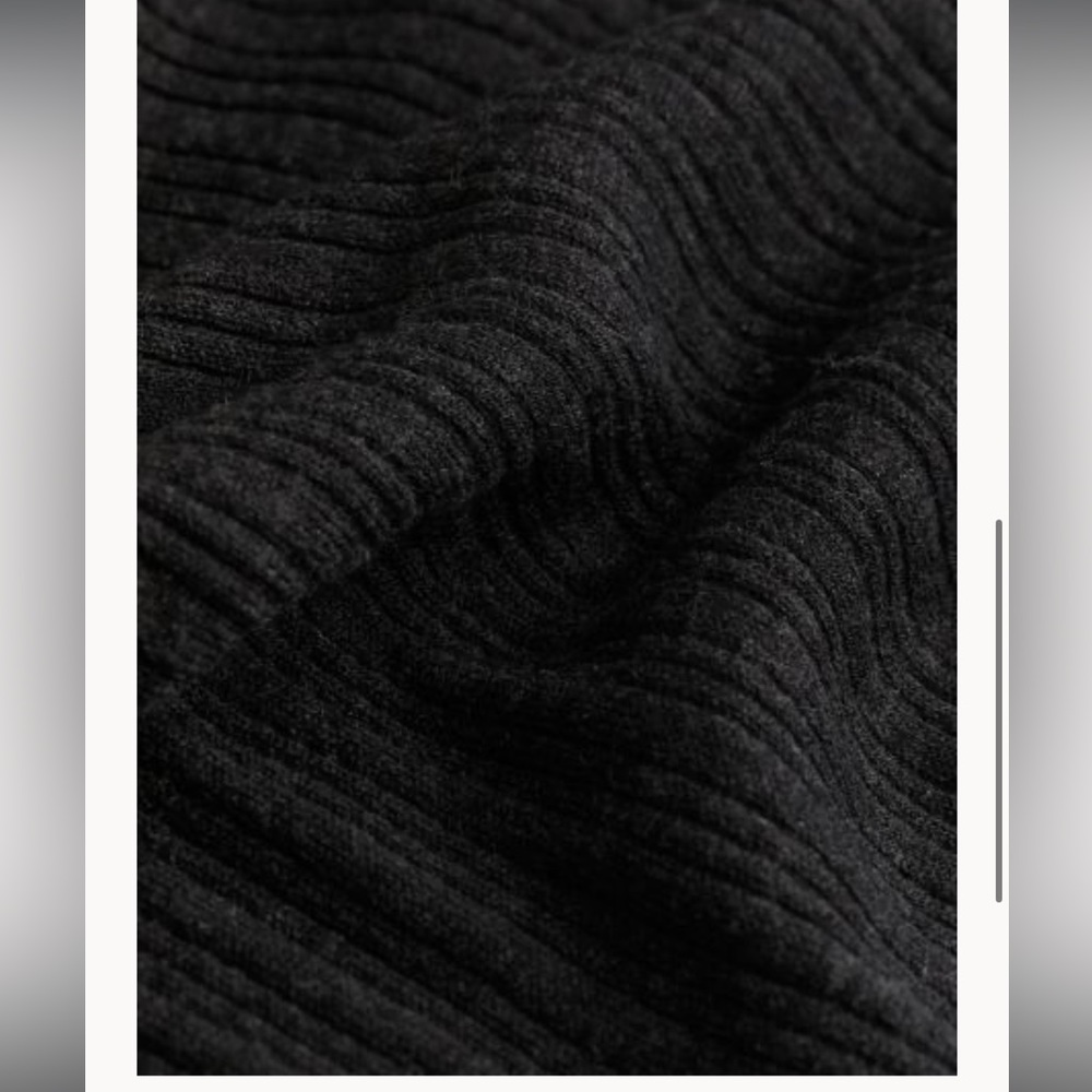 H&M Rib Knit Top - Picture 3 of 4
